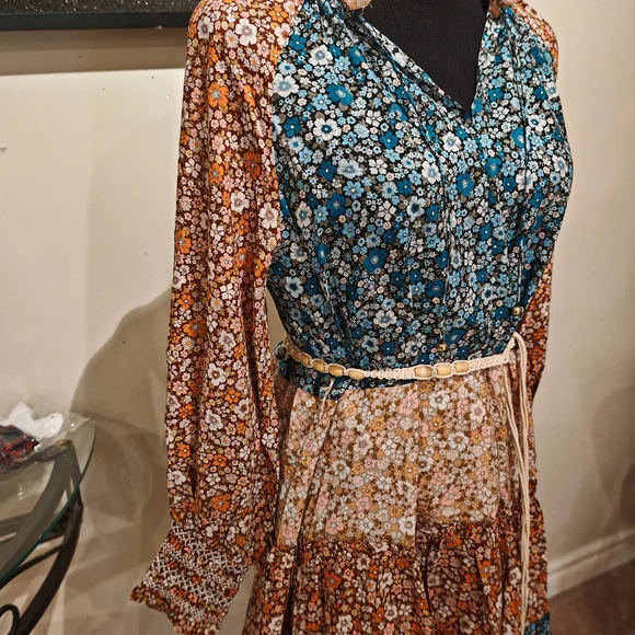 2/90 Tigerlily Takumi dress-0250 - Picture 8 of 17